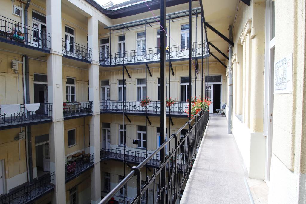 Dbc Hostel 布达佩斯 外观 照片